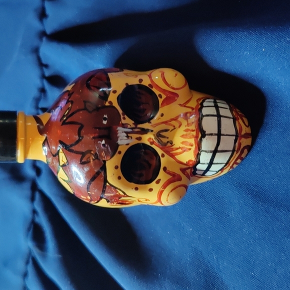 ✔️Skull mug with 2 other skull items - Picture 2 of 7